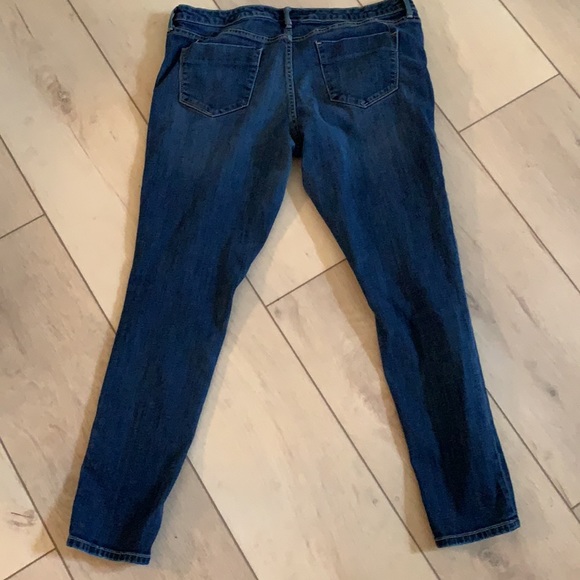Mossimo distressed denim jeans - Picture 3 of 3